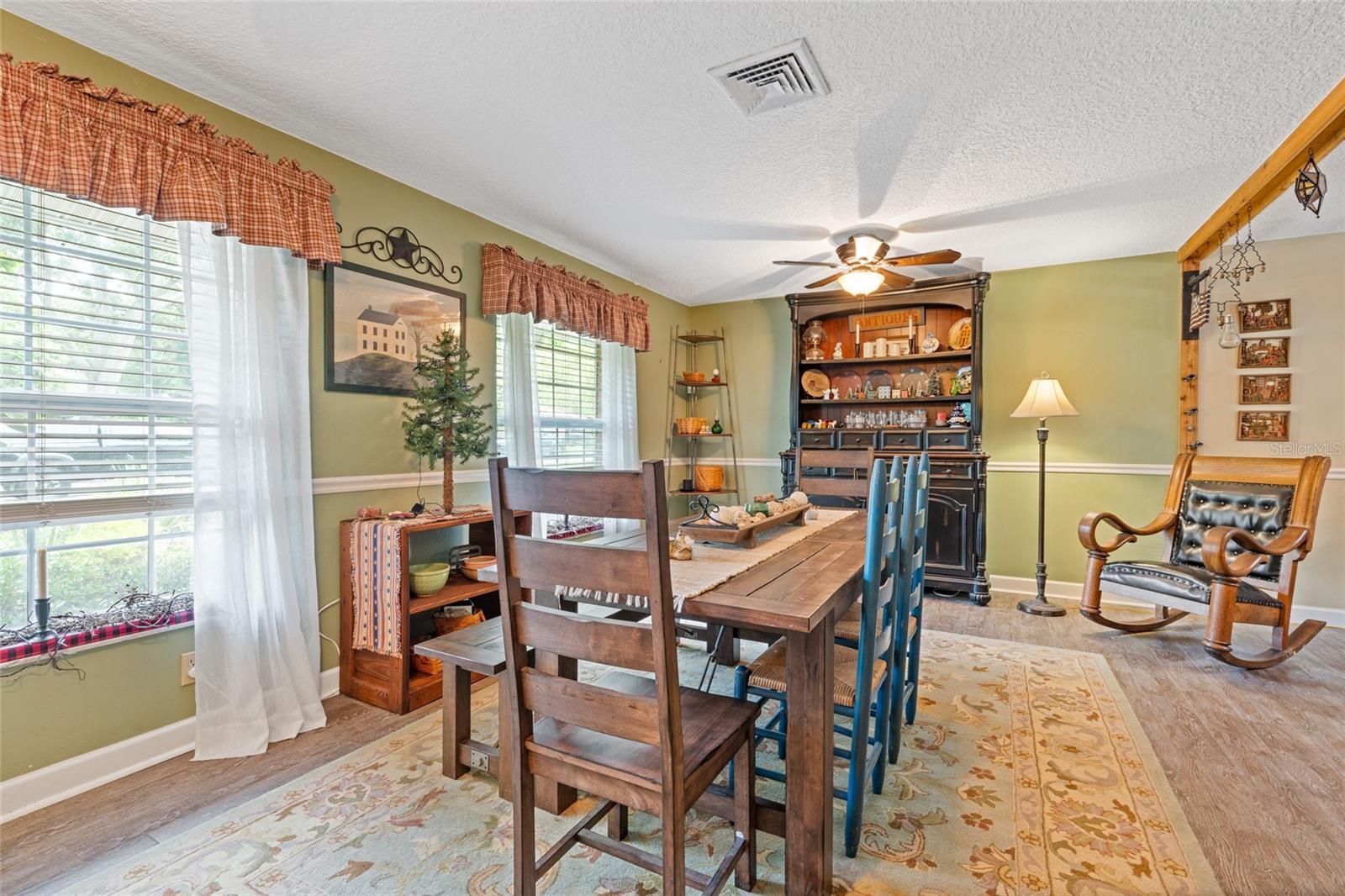 Image 15 of 45 For 155 Woodcutter Lane