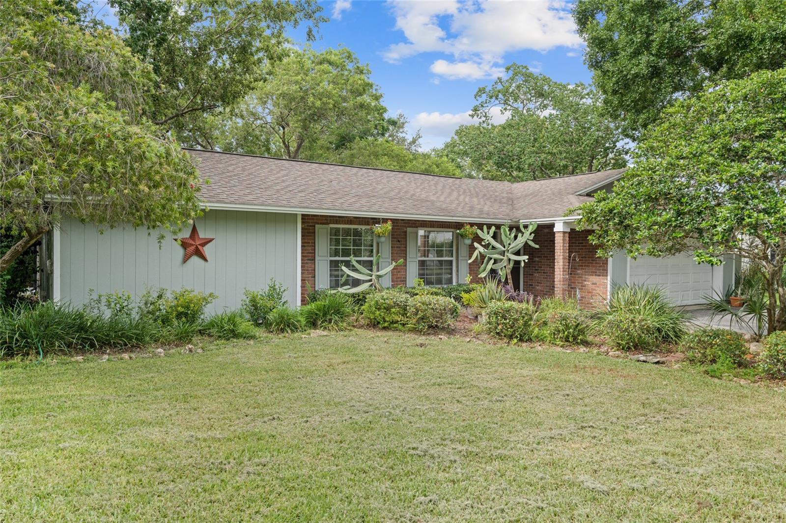 Image 2 of 45 For 155 Woodcutter Lane