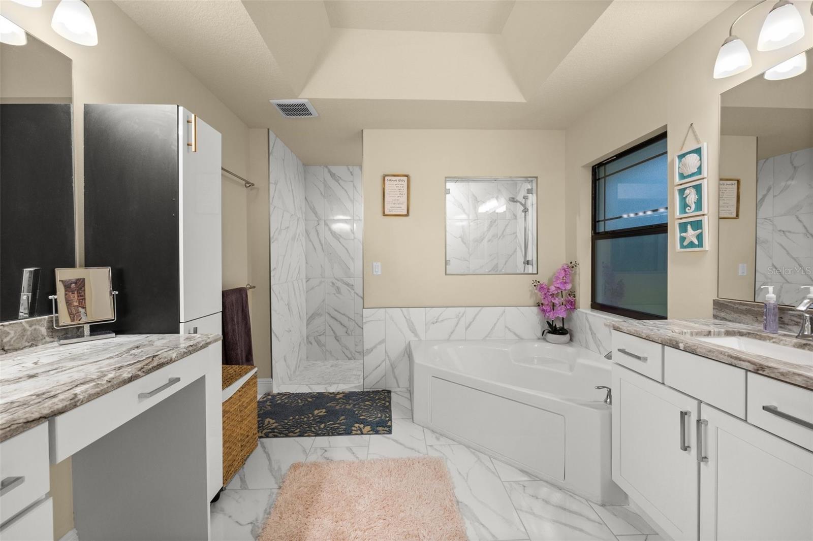 Image 33 of 44 For 13395 59th Court N