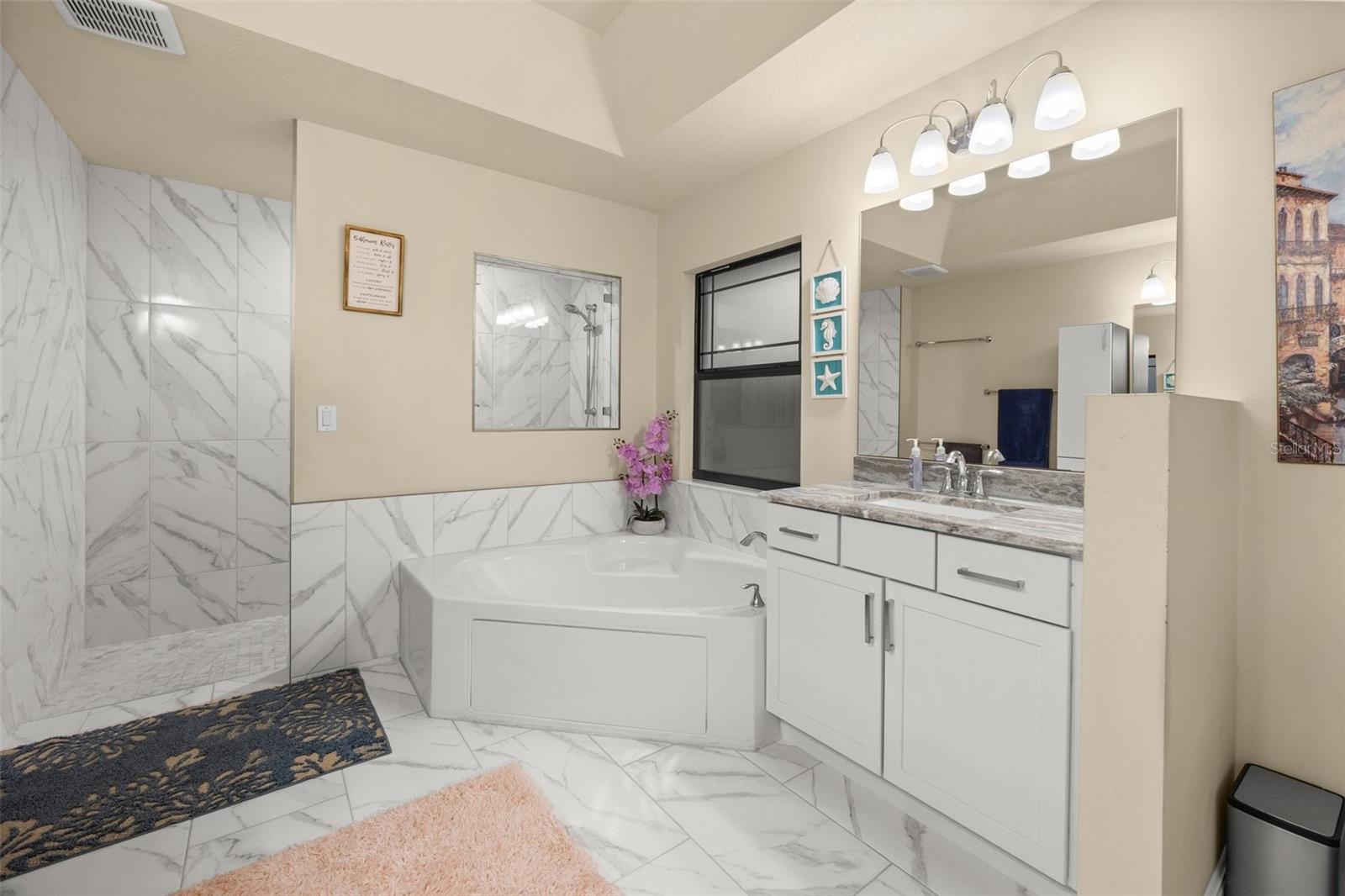 Image 34 of 44 For 13395 59th Court N