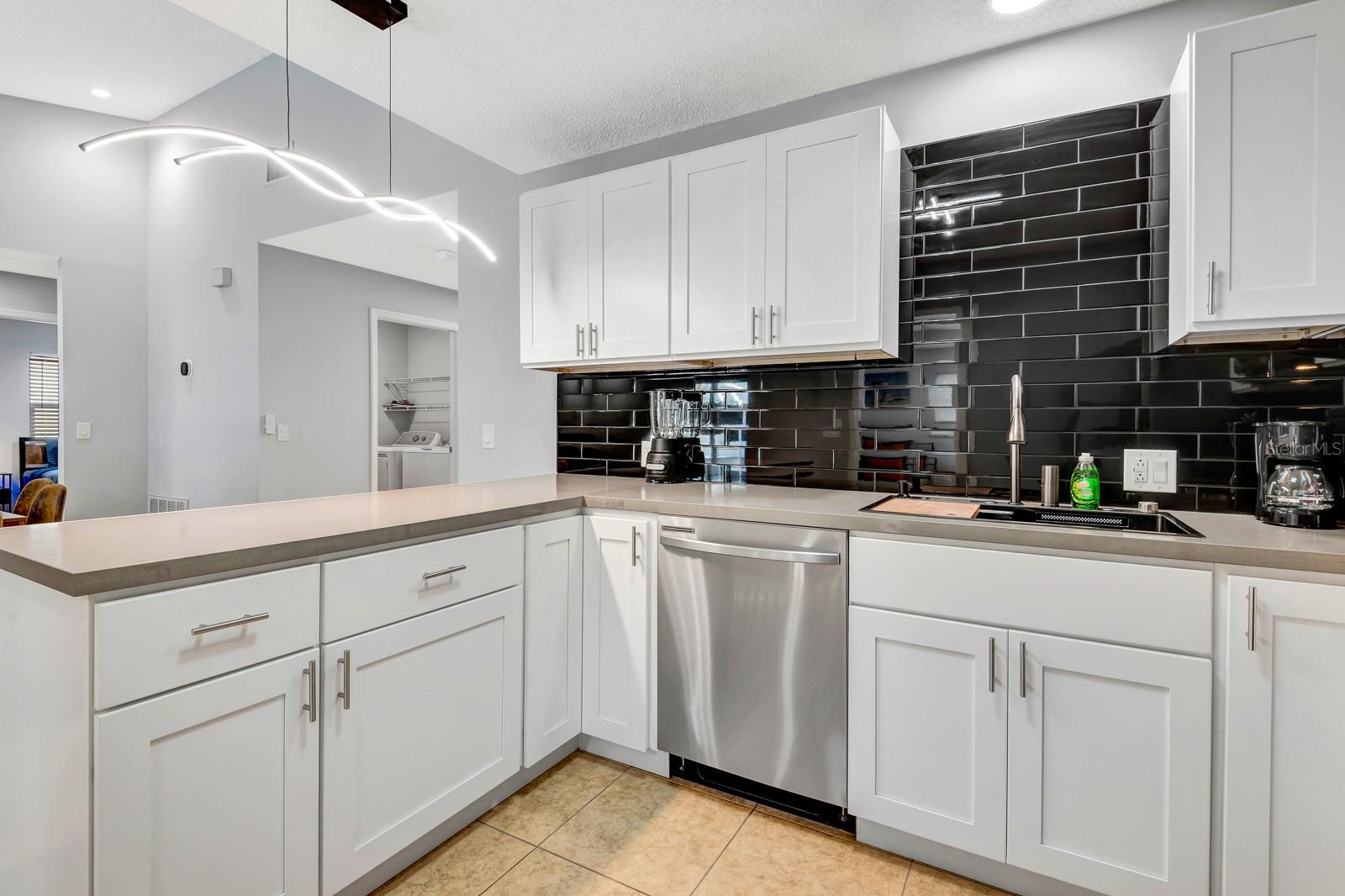 Image 16 of 52 For 5682 25th Street Circle E