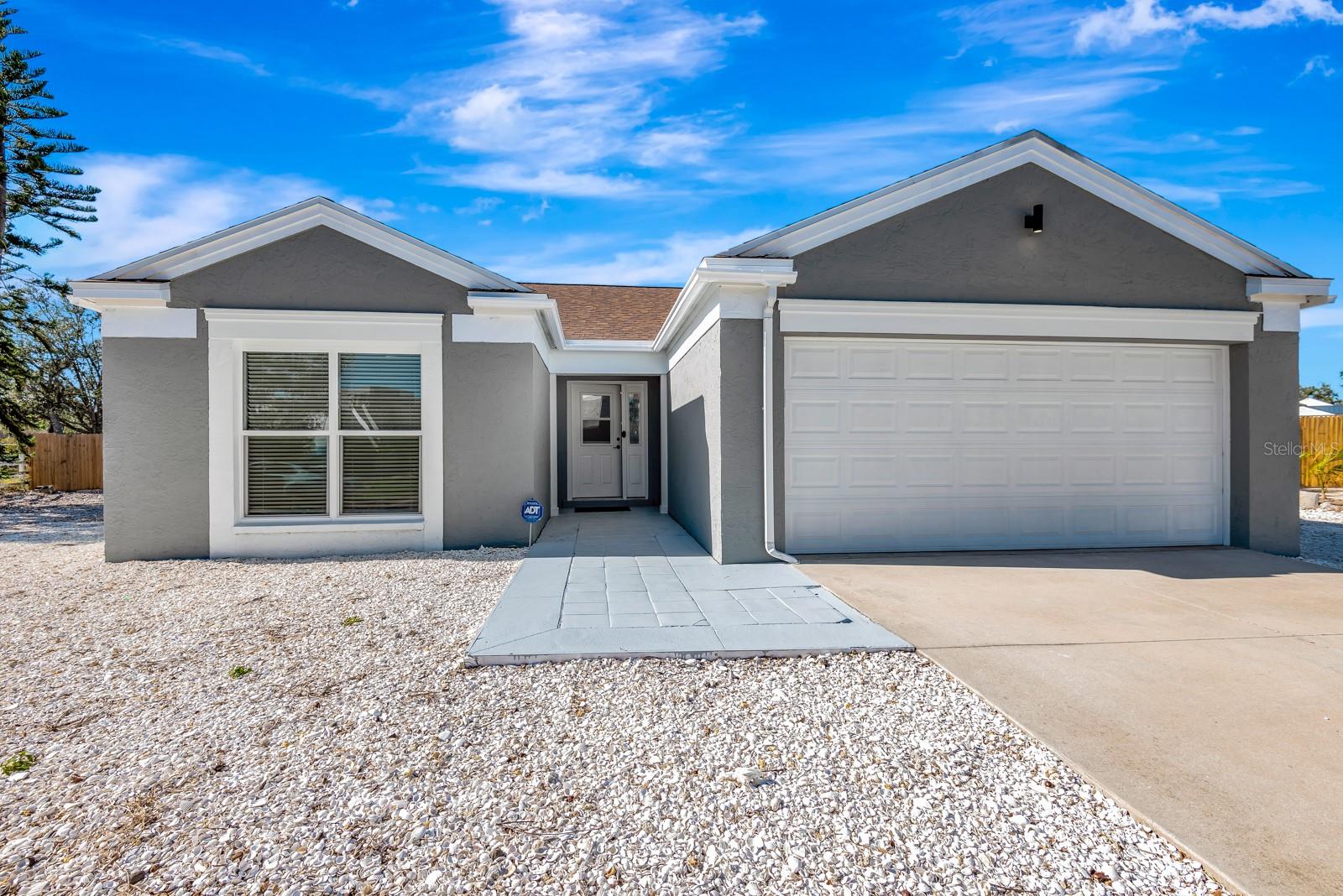 Image 3 of 52 For 5682 25th Street Circle E
