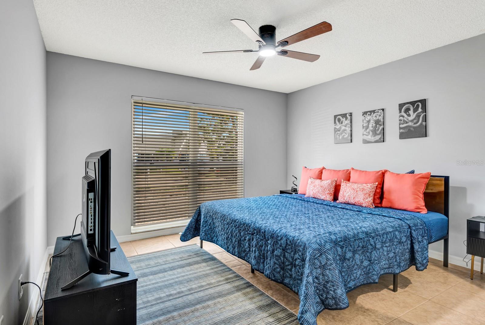 Image 39 of 52 For 5682 25th Street Circle E