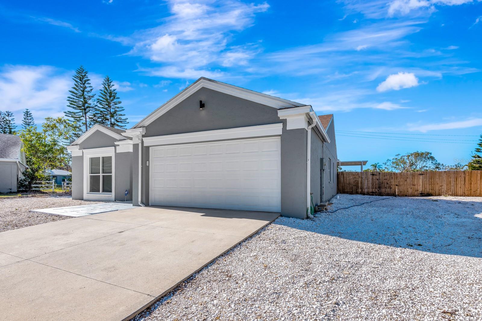 Image 4 of 52 For 5682 25th Street Circle E