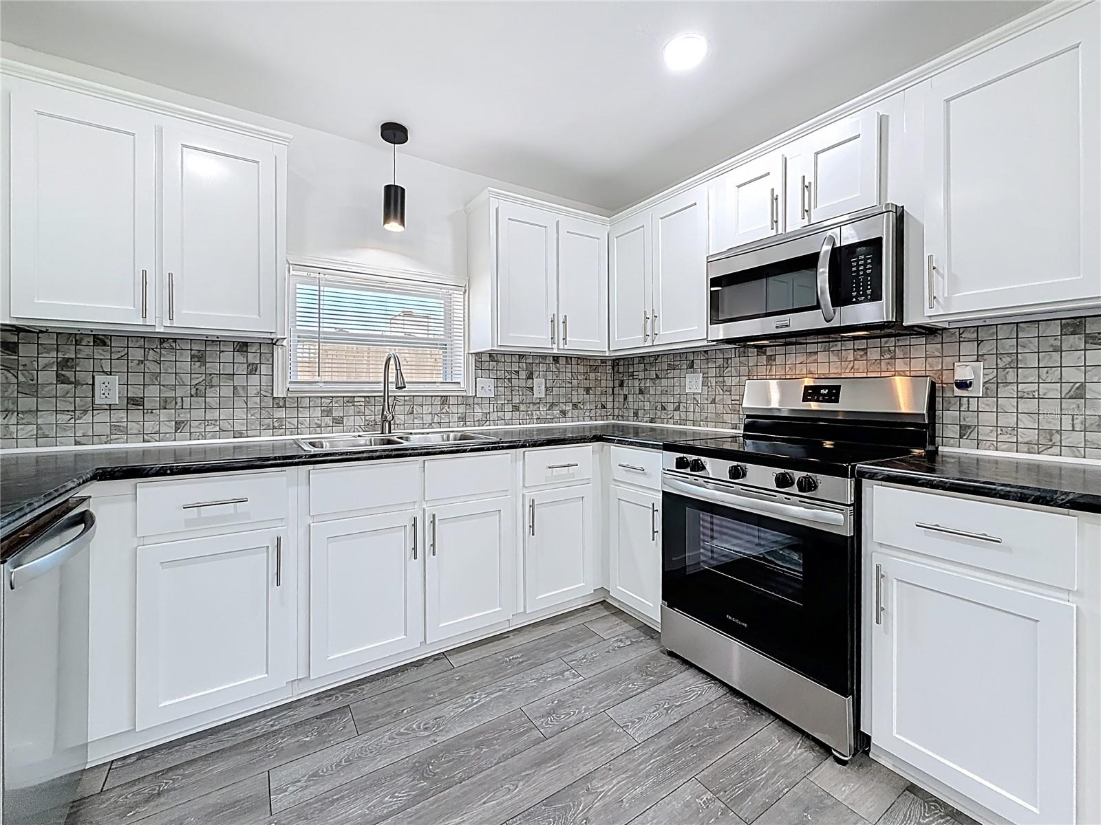 Image 16 of 58 For 6925 79th Avenue N