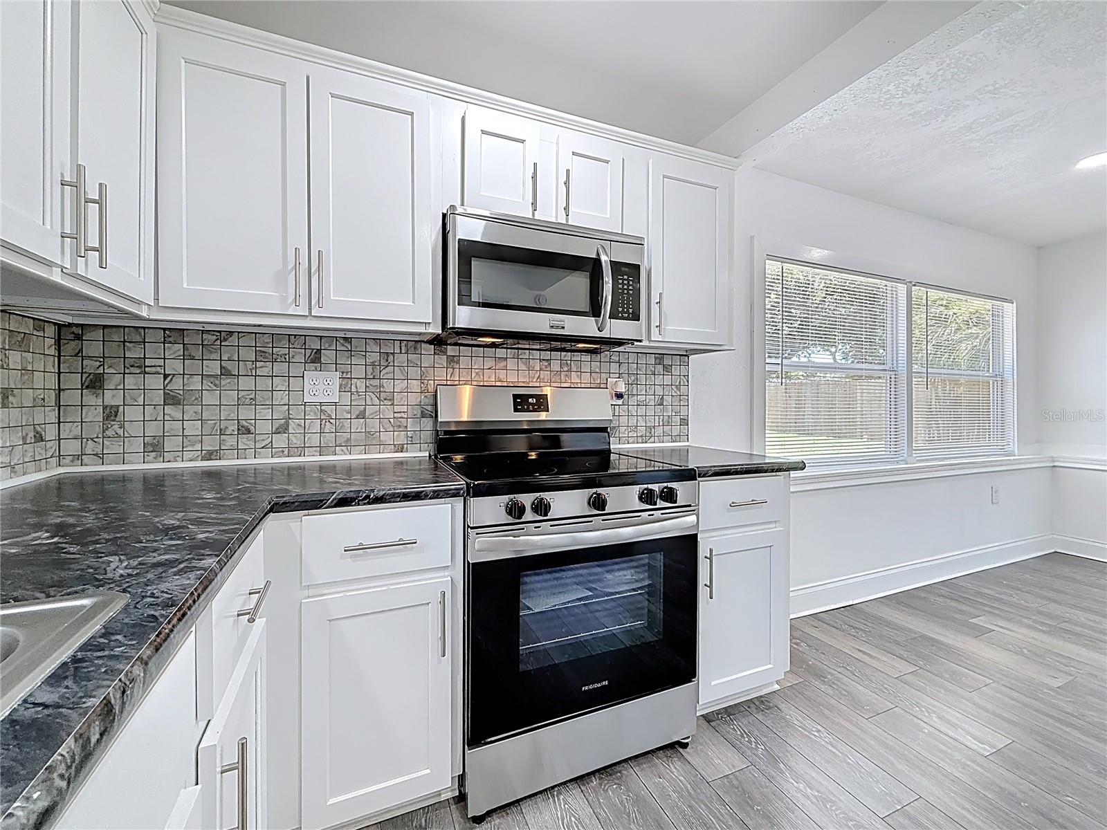 Image 18 of 58 For 6925 79th Avenue N