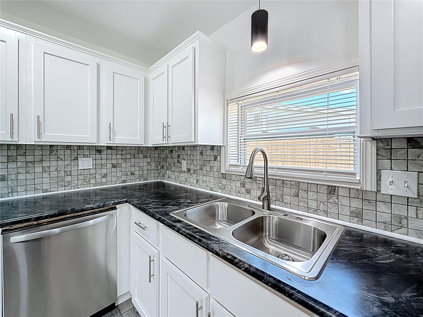 Image 19 of 58 For 6925 79th Avenue N