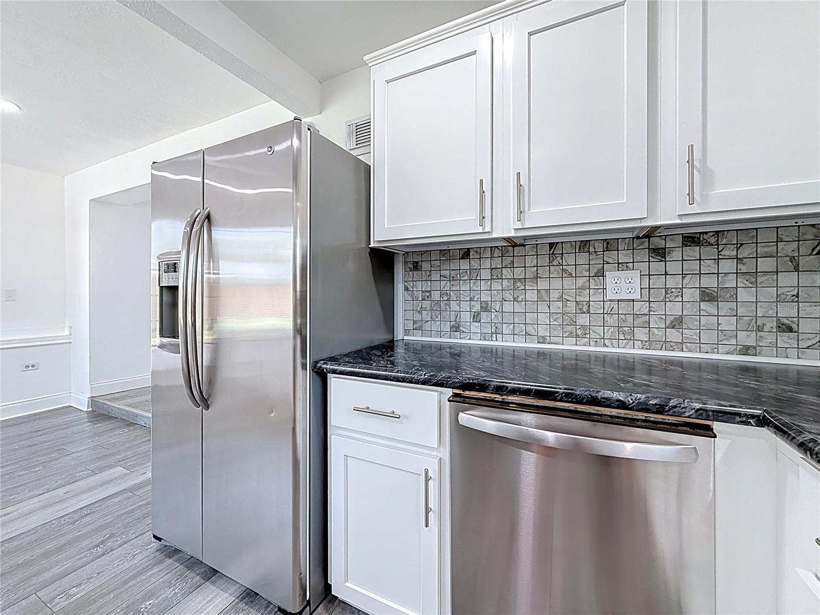 Image 21 of 58 For 6925 79th Avenue N
