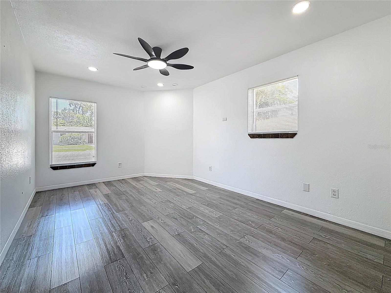 Image 30 of 58 For 6925 79th Avenue N