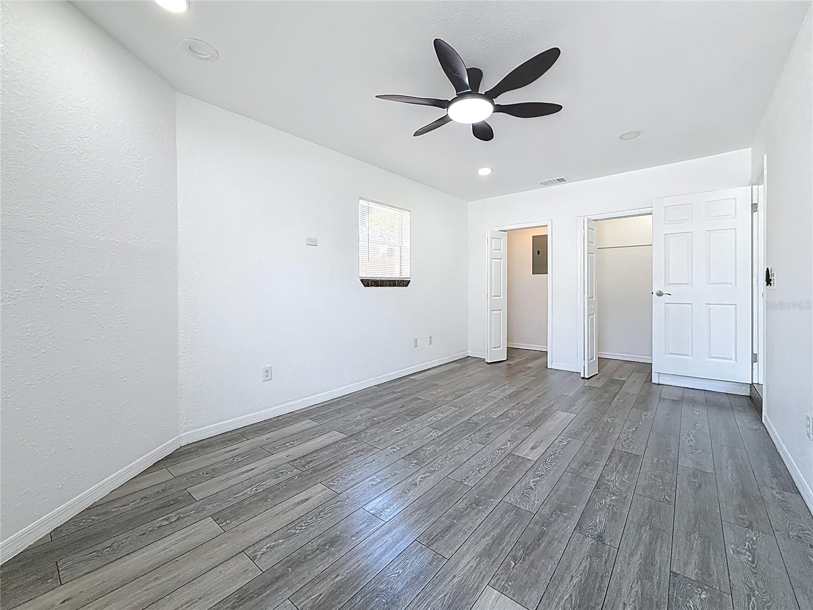 Image 31 of 58 For 6925 79th Avenue N