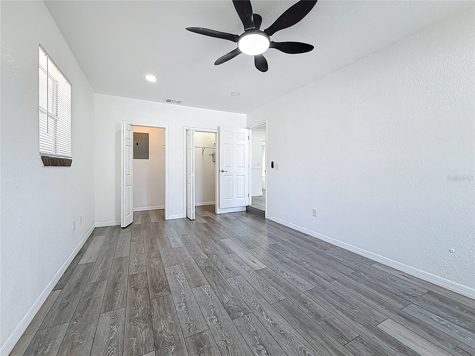 Image 32 of 58 For 6925 79th Avenue N