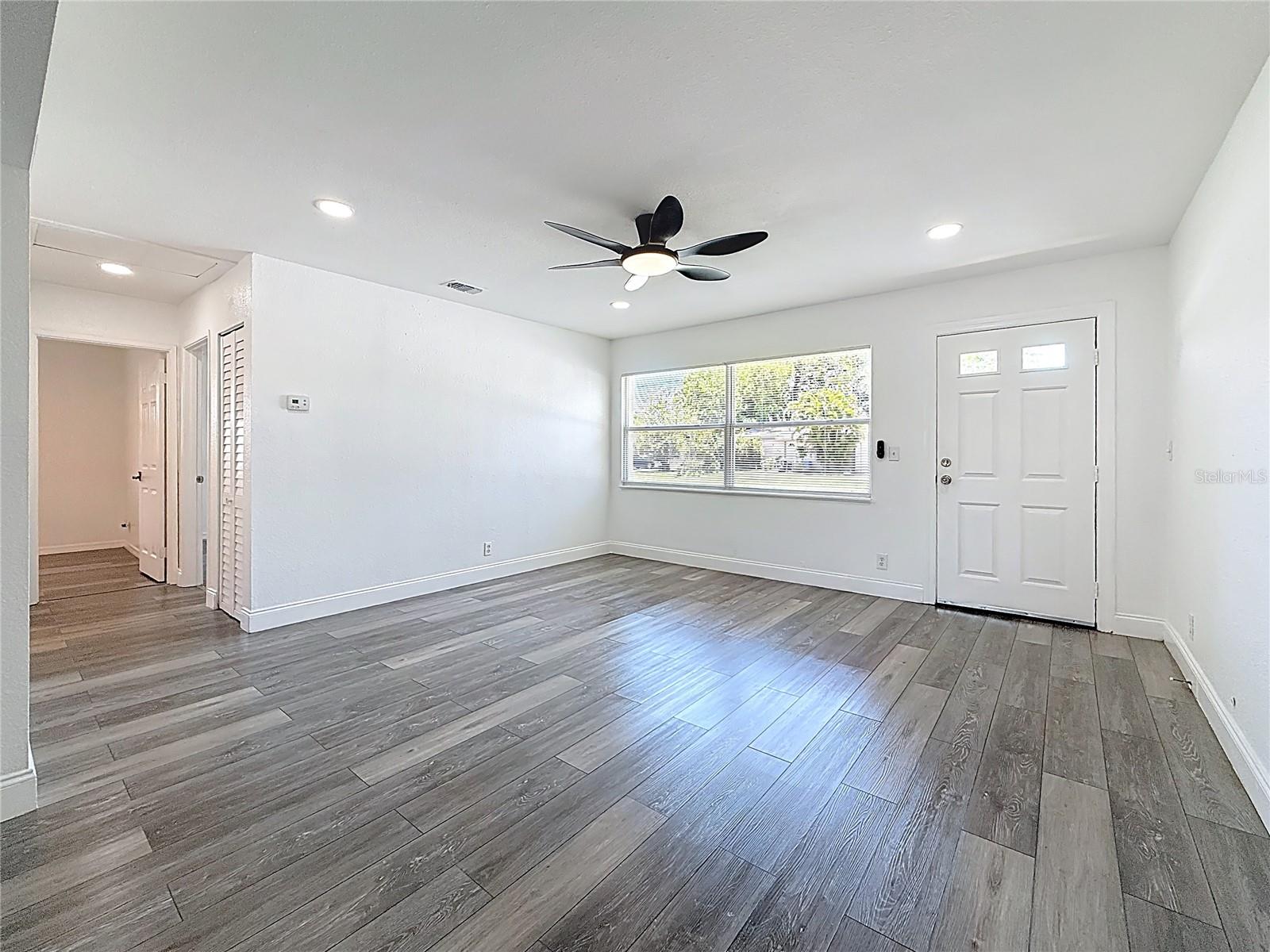 Image 7 of 58 For 6925 79th Avenue N
