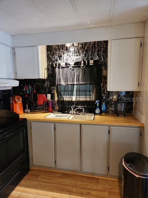 Listing photo id 8 for 37706 March Lane