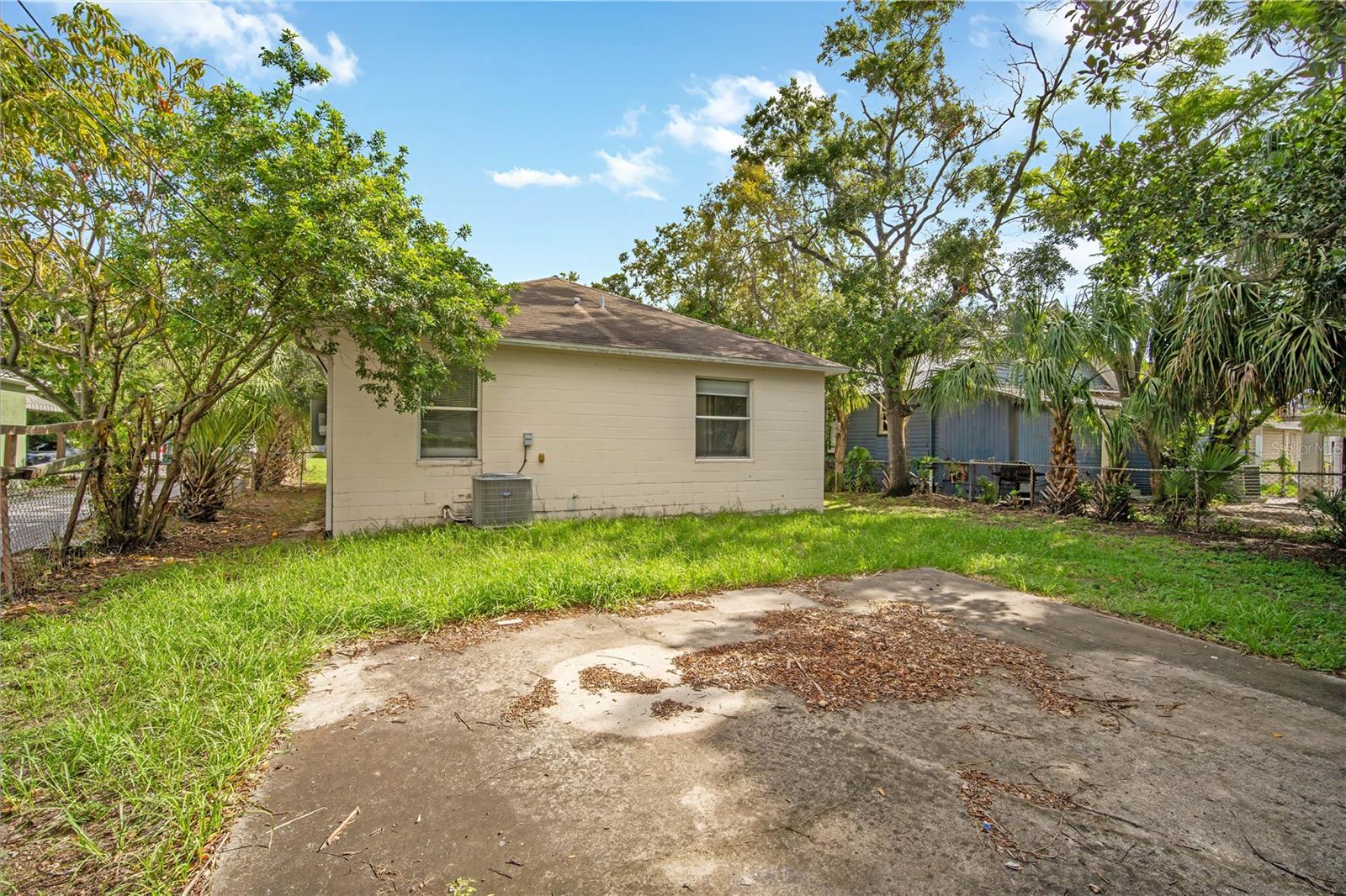 Image 19 of 20 For 1110 Nassau Street