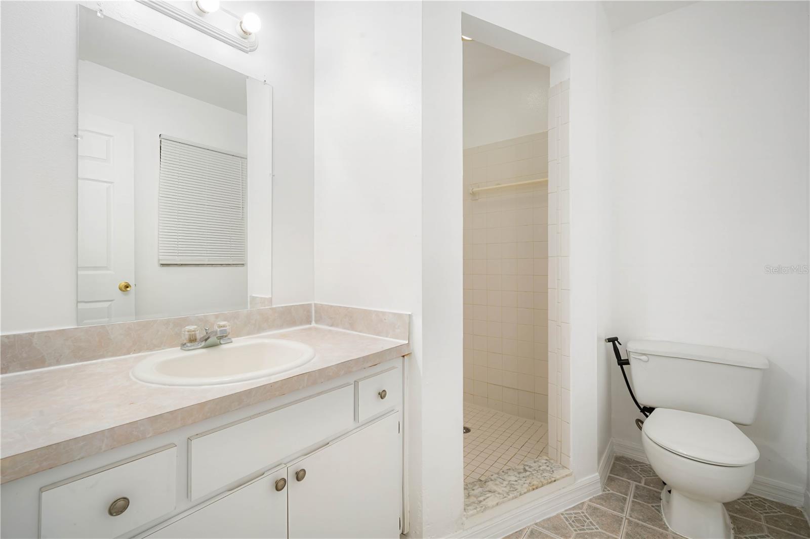 Image 16 of 20 For 3803 Garrison Street