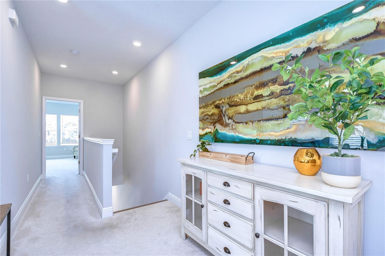 Image 12 of 41 For 303 Arrawana Avenue 3