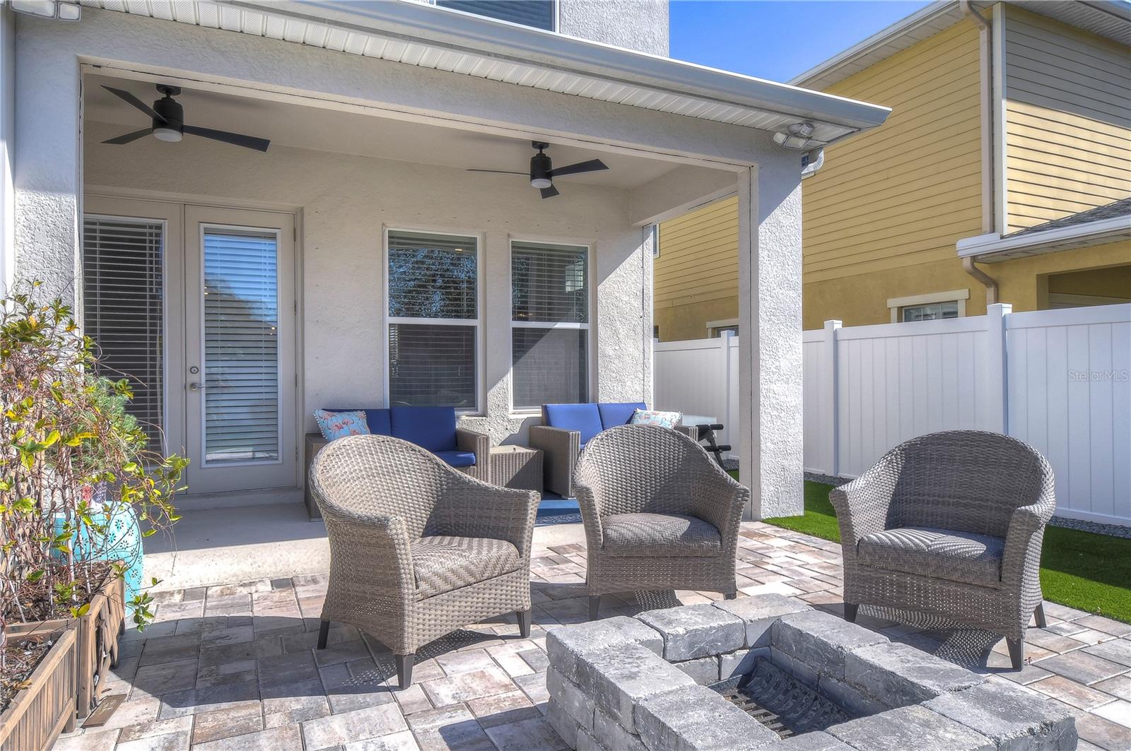 Image 32 of 41 For 303 Arrawana Avenue 3