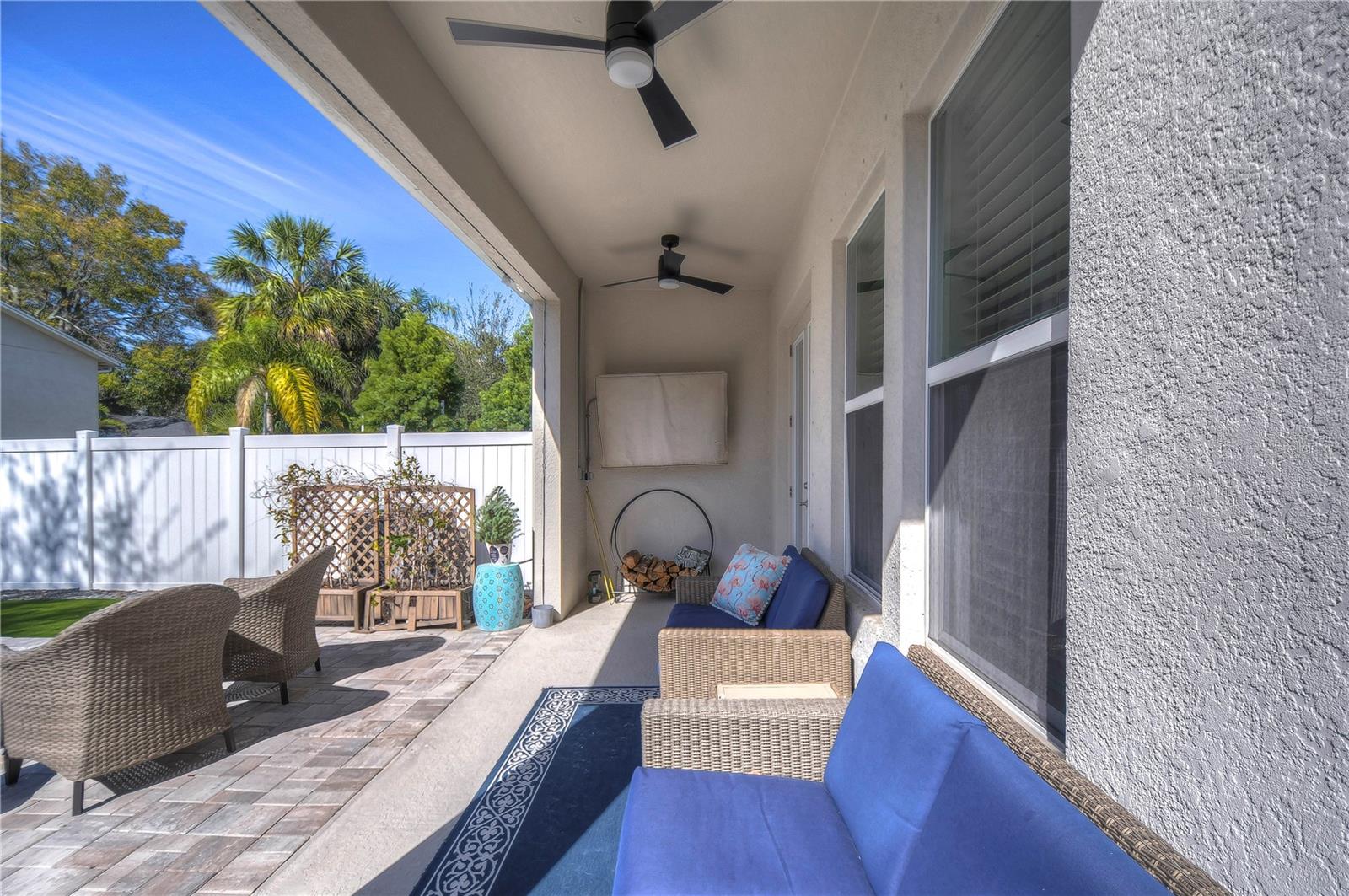 Image 40 of 41 For 303 Arrawana Avenue 3