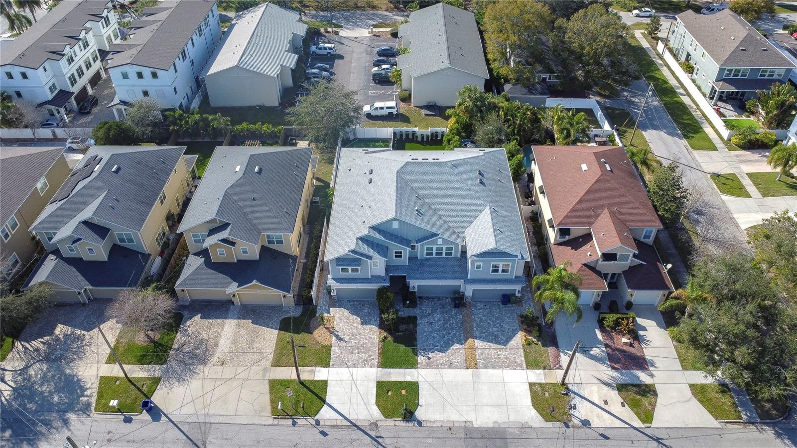 Image 41 of 41 For 303 Arrawana Avenue 3