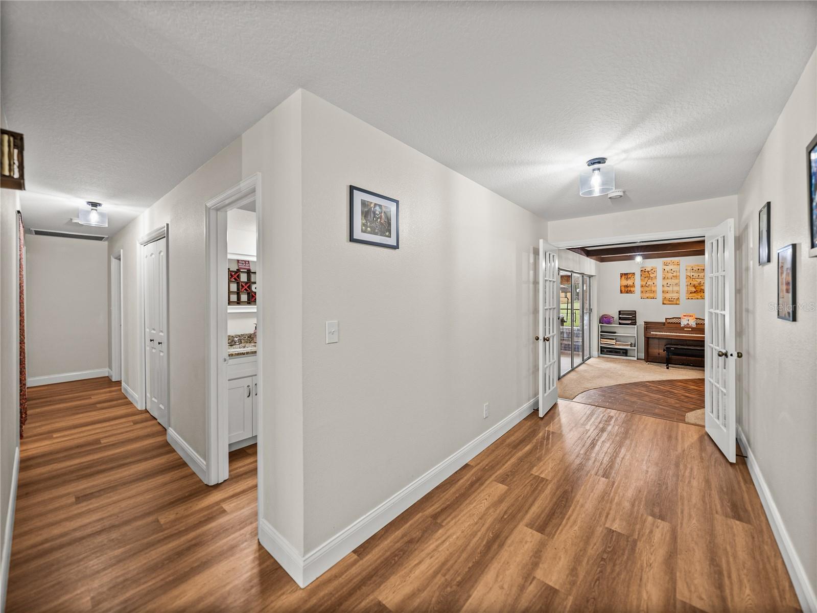 Image 13 of 81 For 609 Pipkin Road