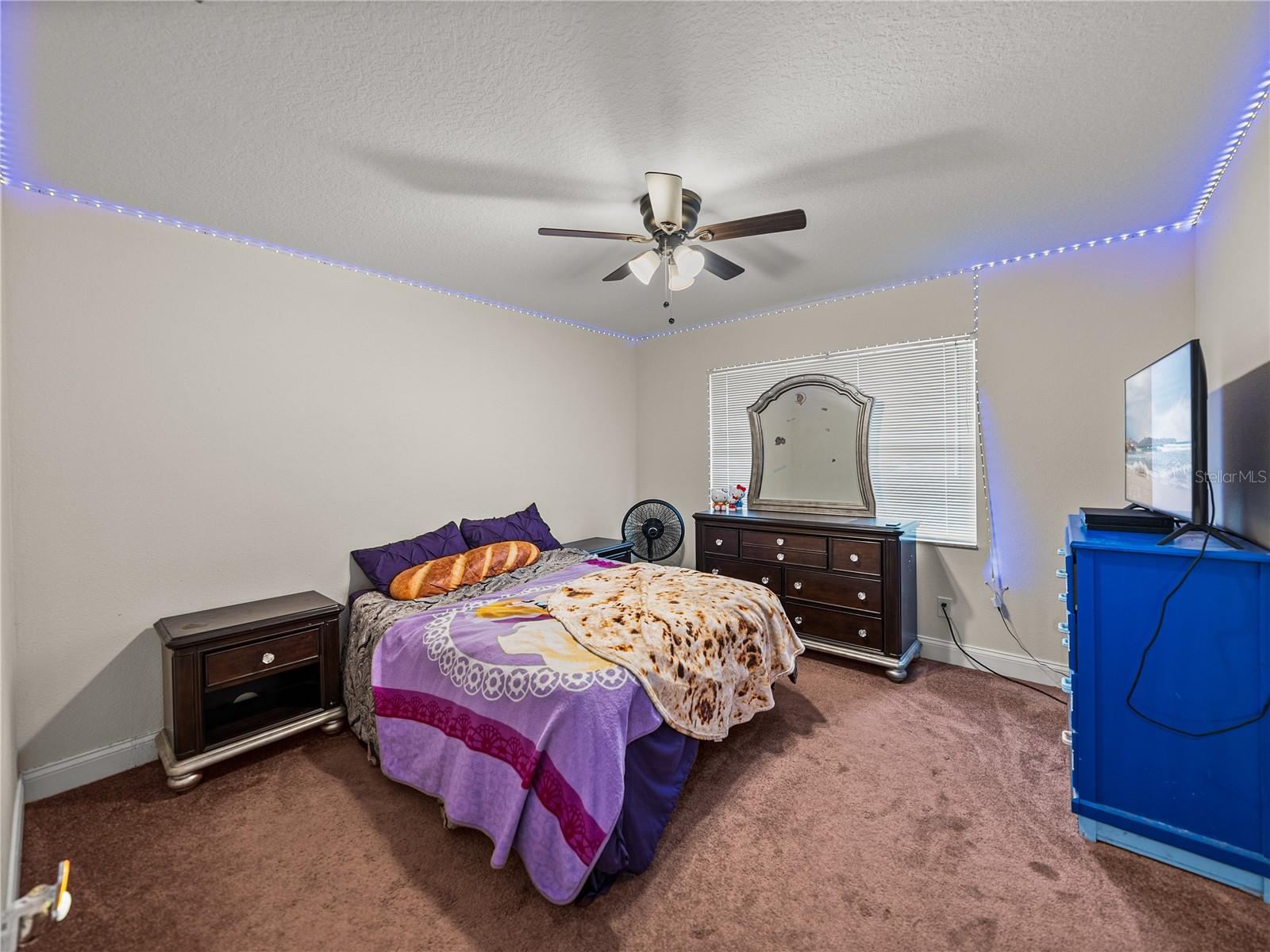 Image 32 of 81 For 609 Pipkin Road