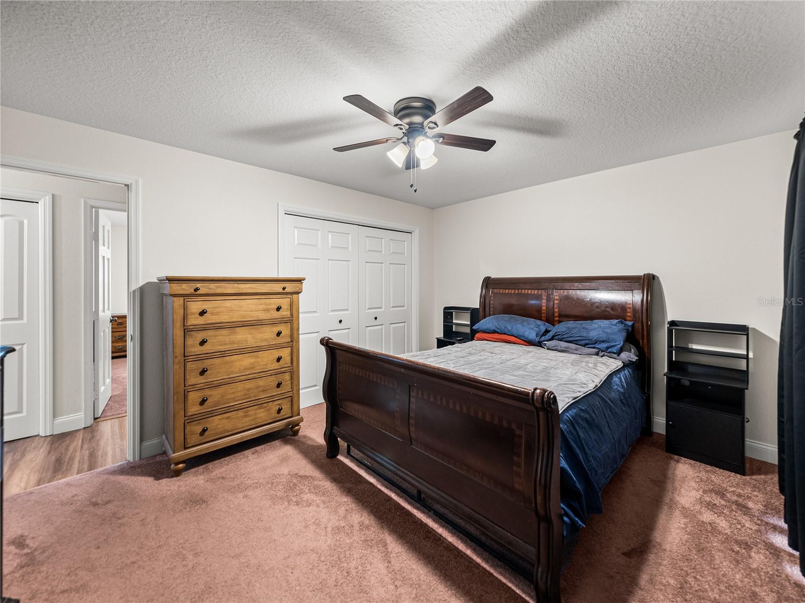 Image 42 of 81 For 609 Pipkin Road