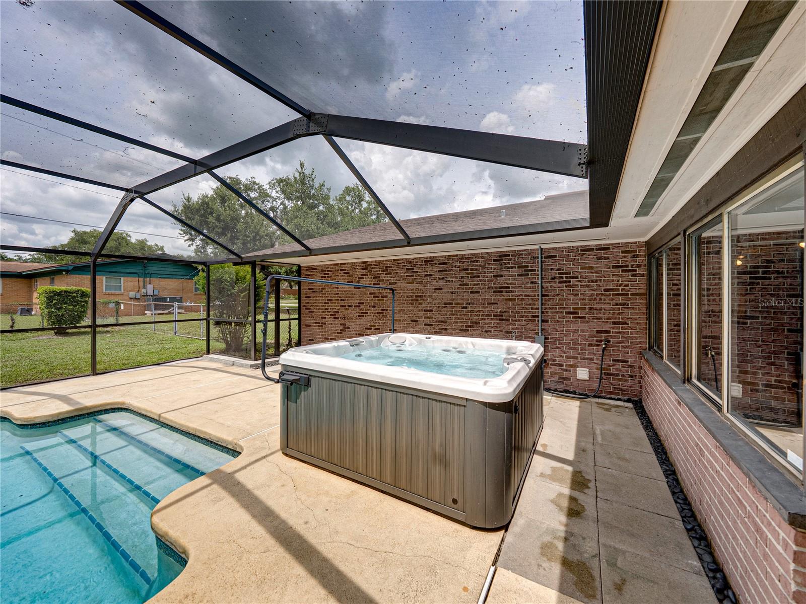 Image 47 of 81 For 609 Pipkin Road