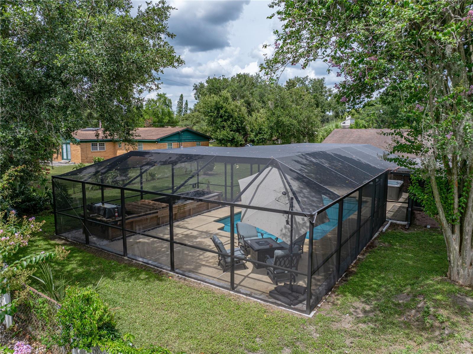 Image 66 of 81 For 609 Pipkin Road