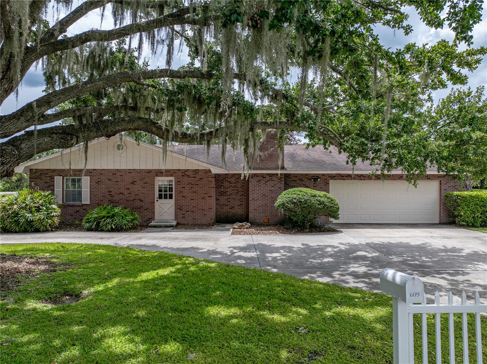 Image 76 of 81 For 609 Pipkin Road