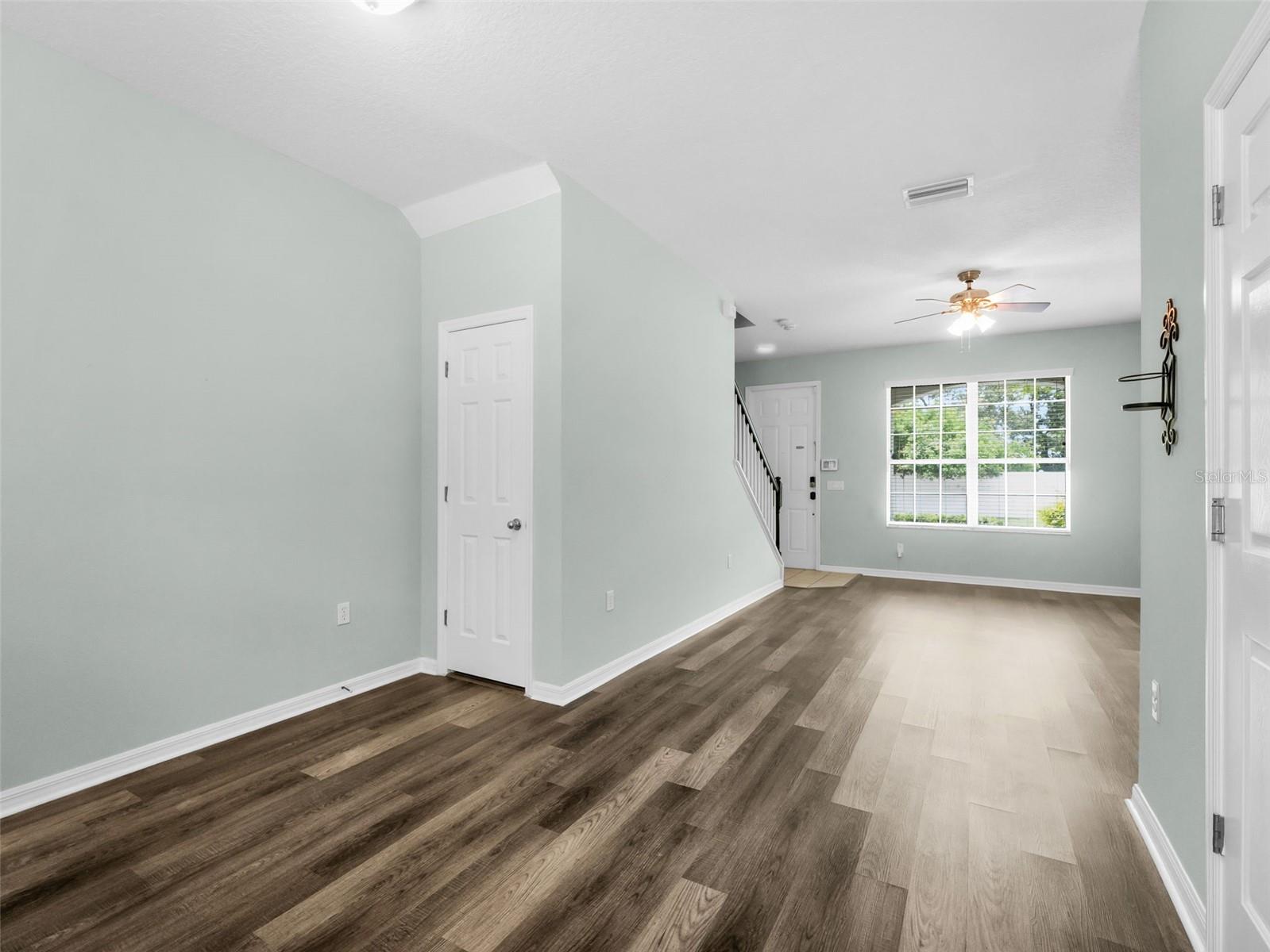 Image 11 of 36 For 8736 Eleanor Court