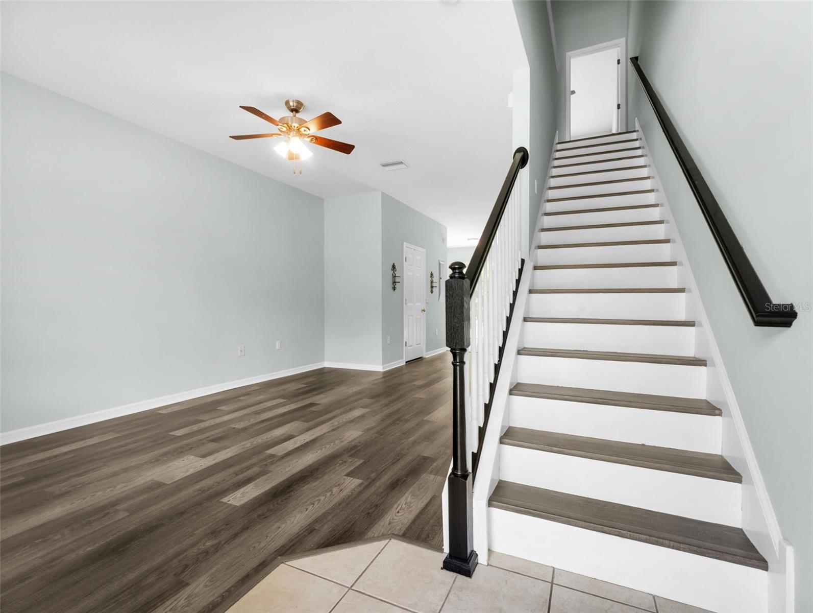 Image 7 of 36 For 8736 Eleanor Court