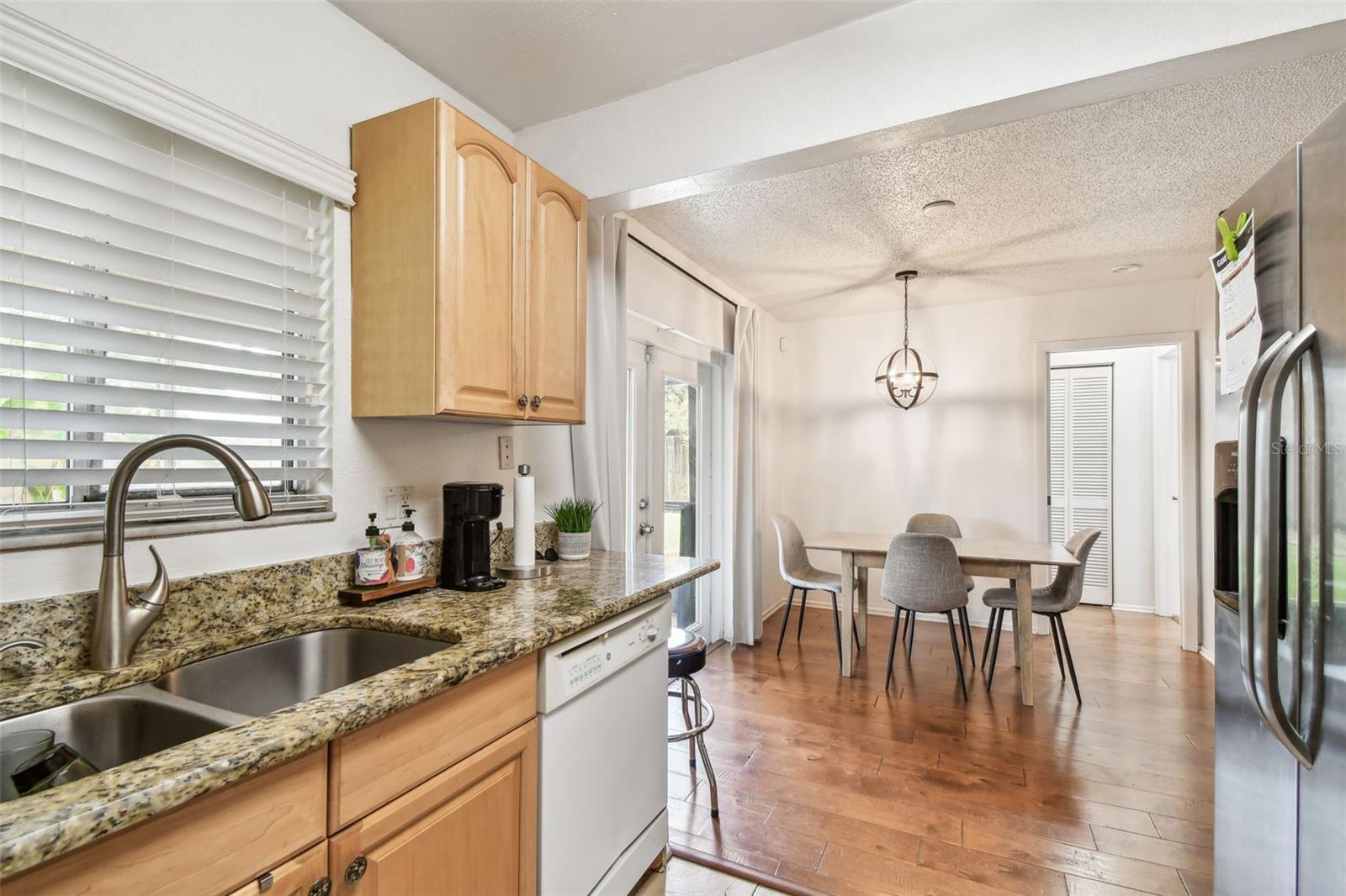 Image 15 of 69 For 604 Limetree Drive