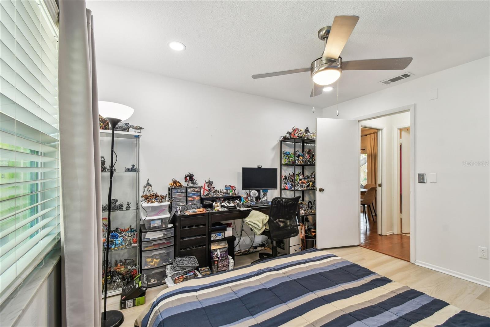 Image 16 of 69 For 604 Limetree Drive