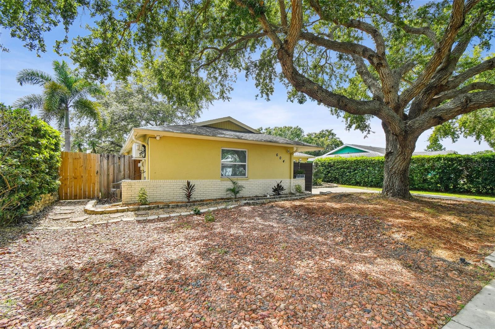 Image 52 of 69 For 604 Limetree Drive