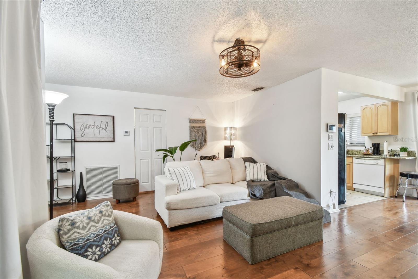 Image 7 of 69 For 604 Limetree Drive