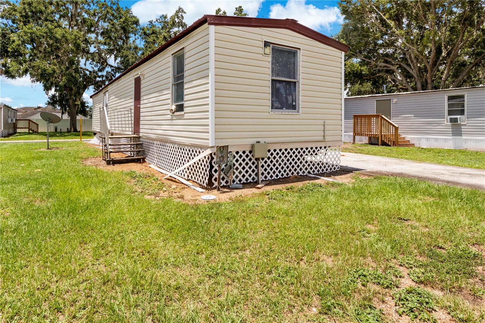 Image 9 of 9 For 1221 N Valrico Road  64