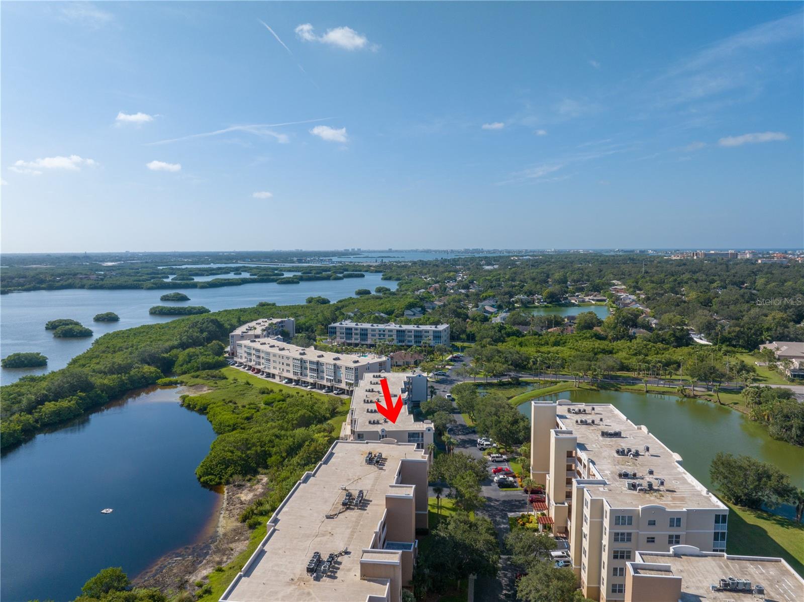 Listing photo id 34 for 6399 Shoreline Drive 4201