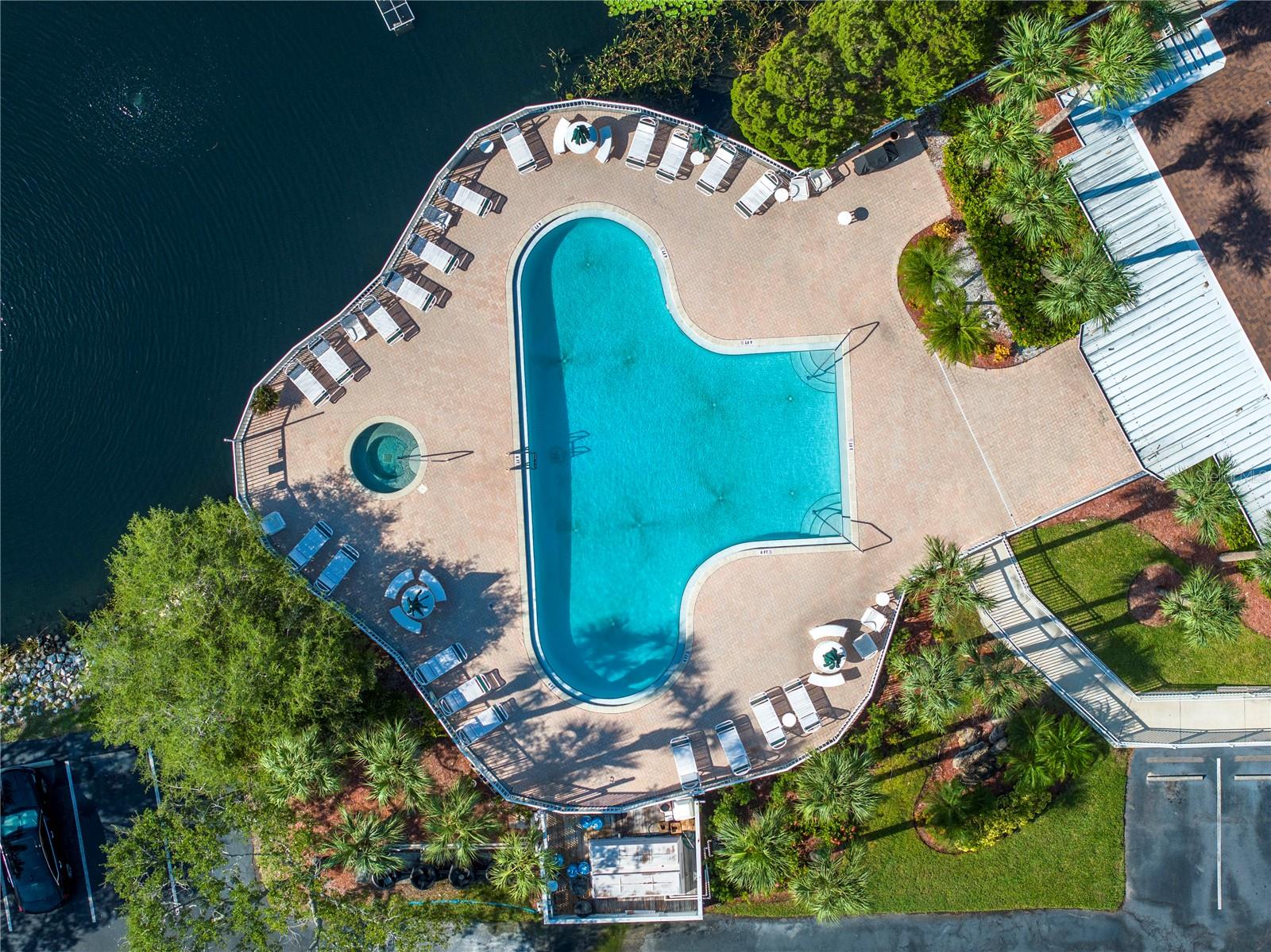 Listing photo id 36 for 6399 Shoreline Drive 4201