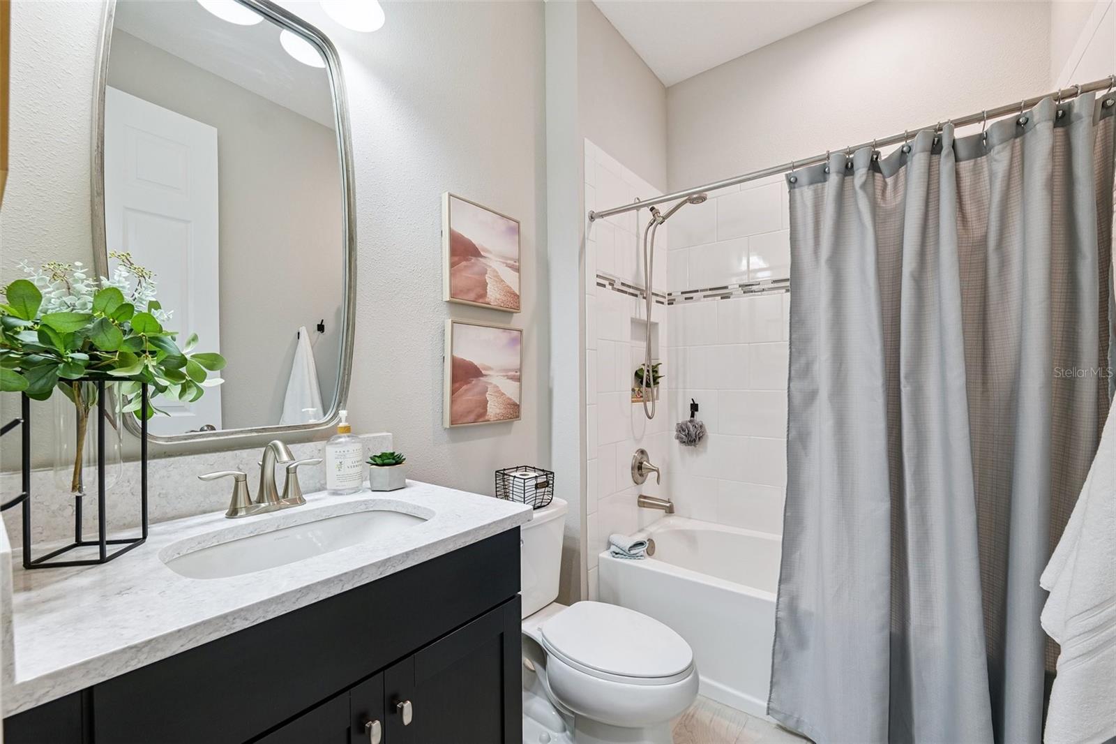 Image 15 of 59 For 5601 Limelight Drive