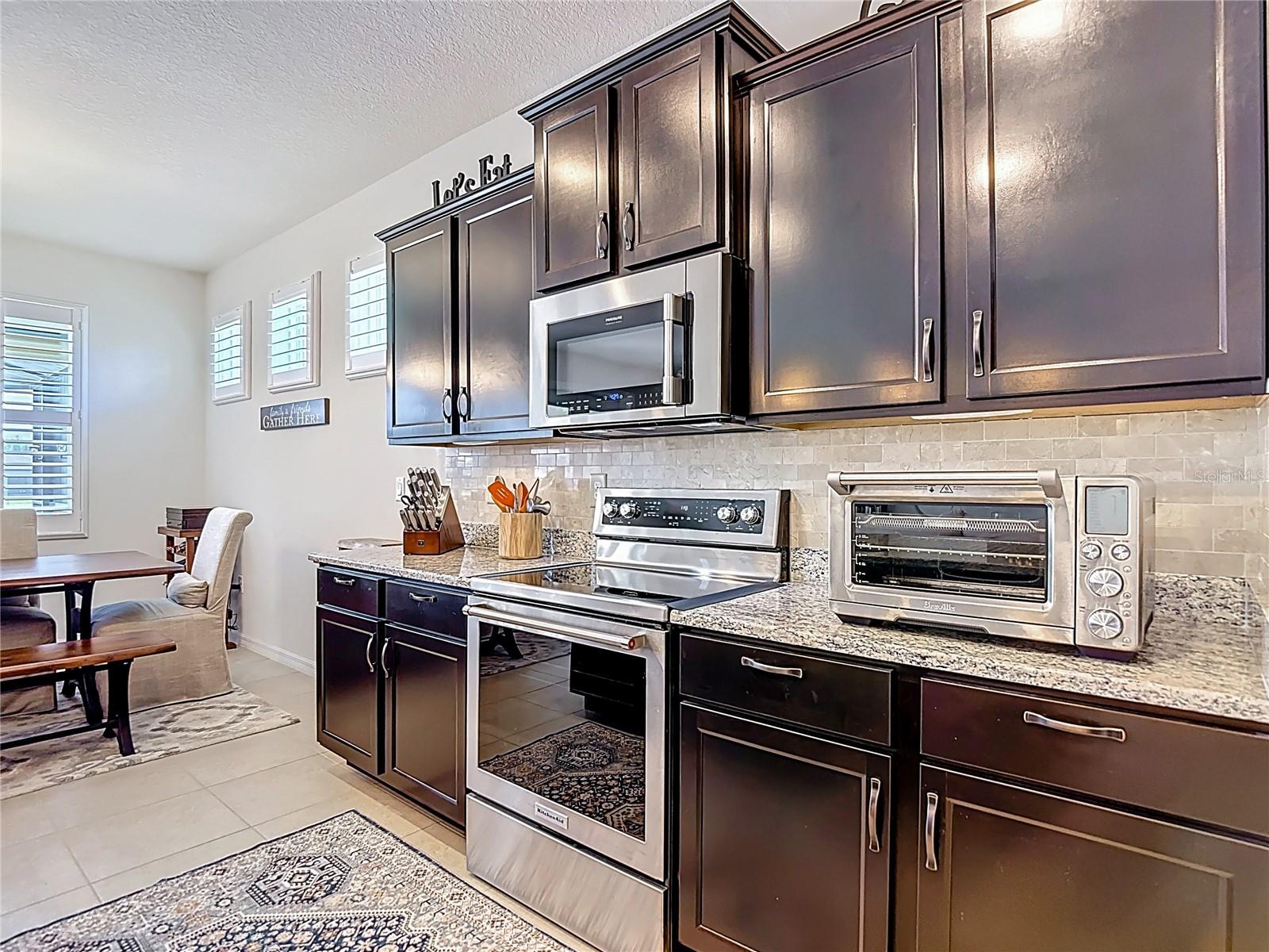 Listing photo id 12 for 31542 Tansy Bend