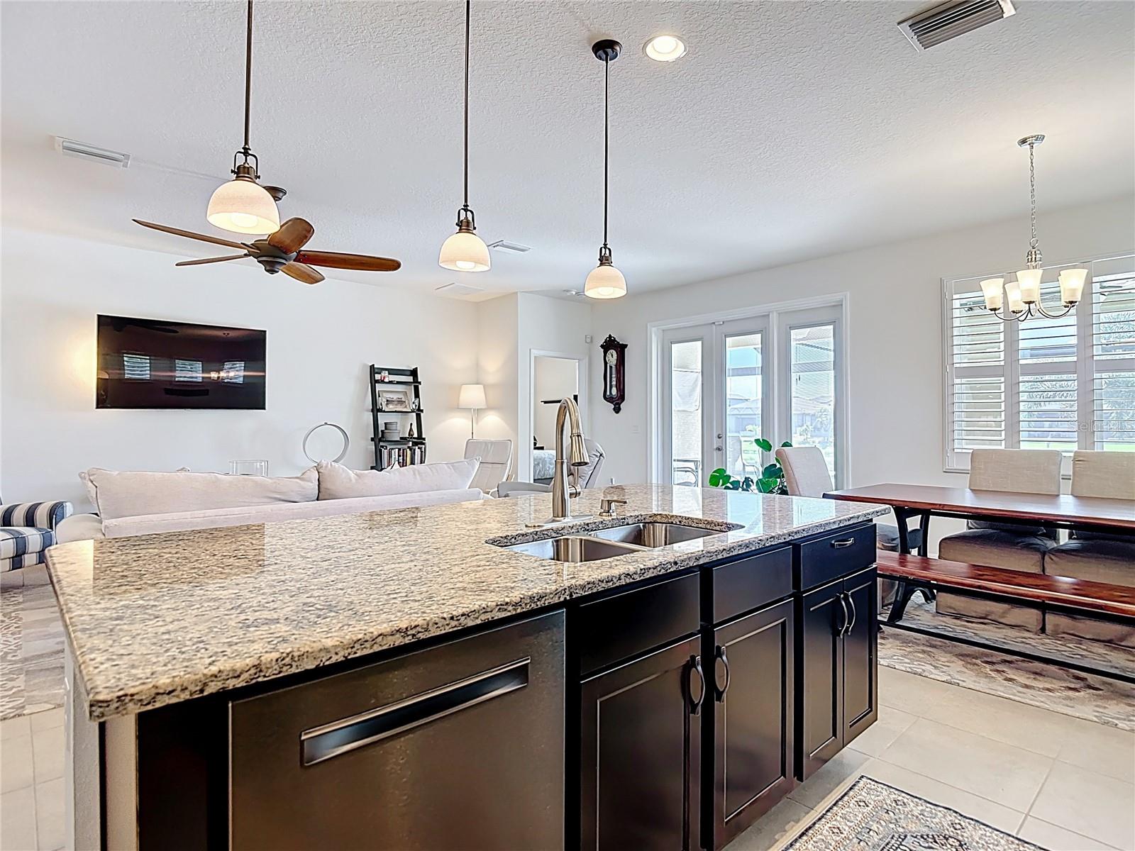 Listing photo id 15 for 31542 Tansy Bend