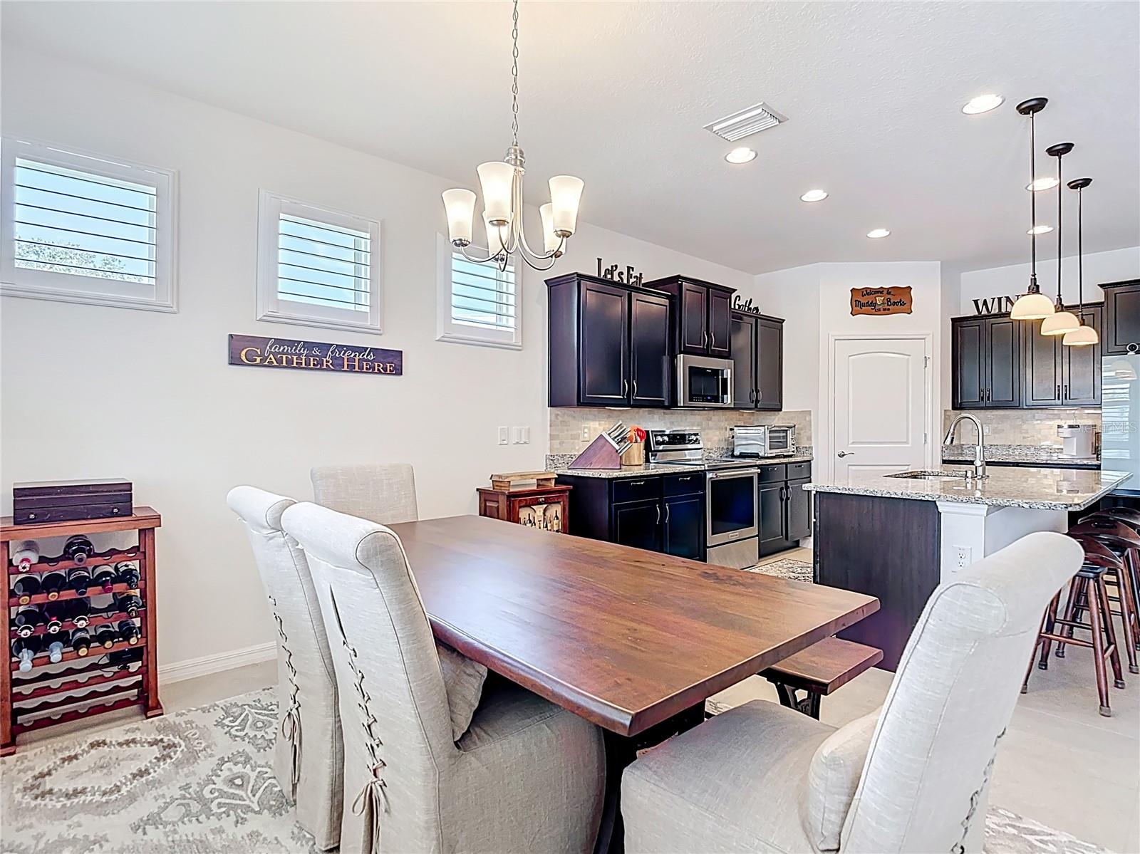 Listing photo id 19 for 31542 Tansy Bend