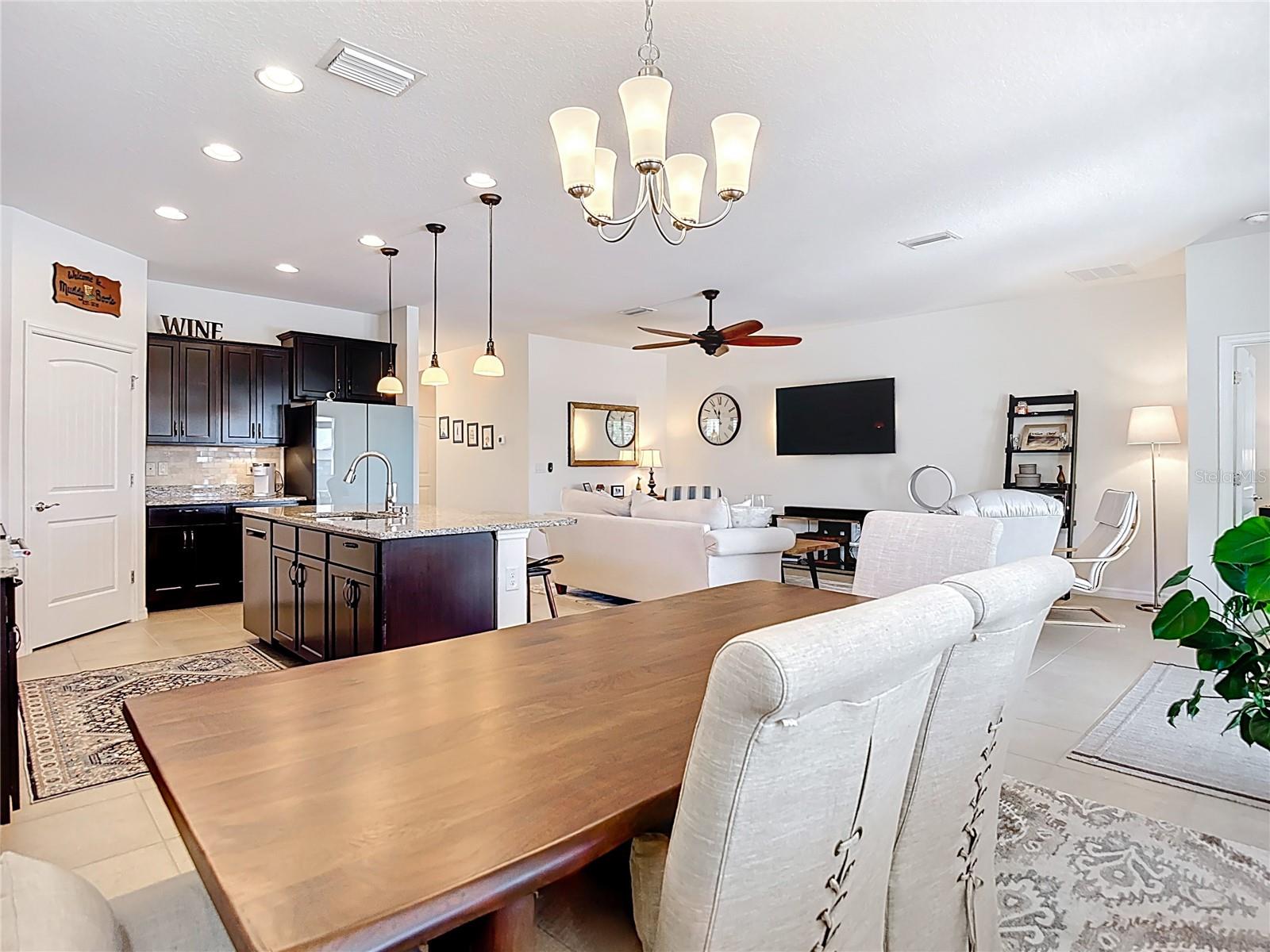 Listing photo id 21 for 31542 Tansy Bend