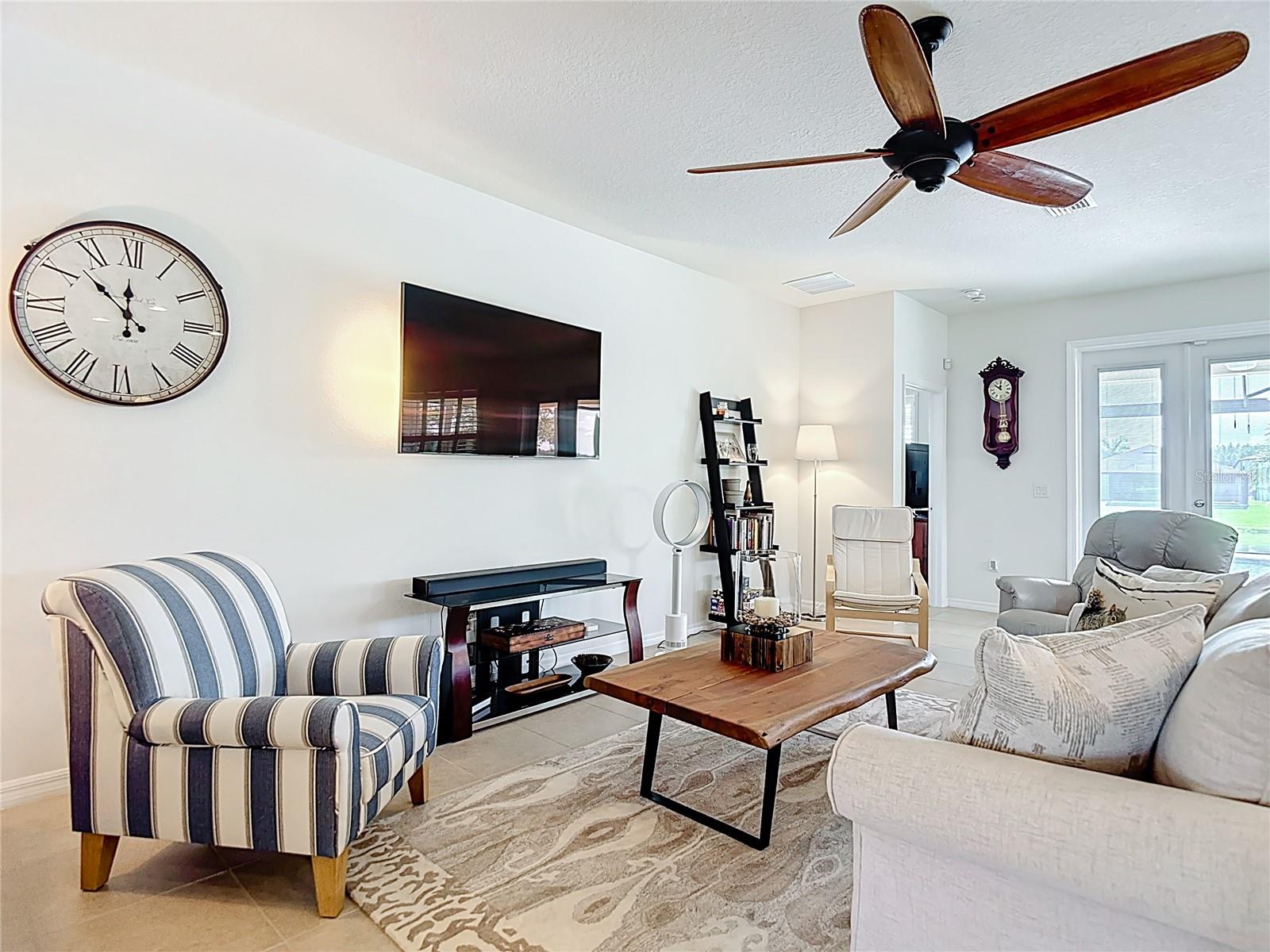 Listing photo id 22 for 31542 Tansy Bend