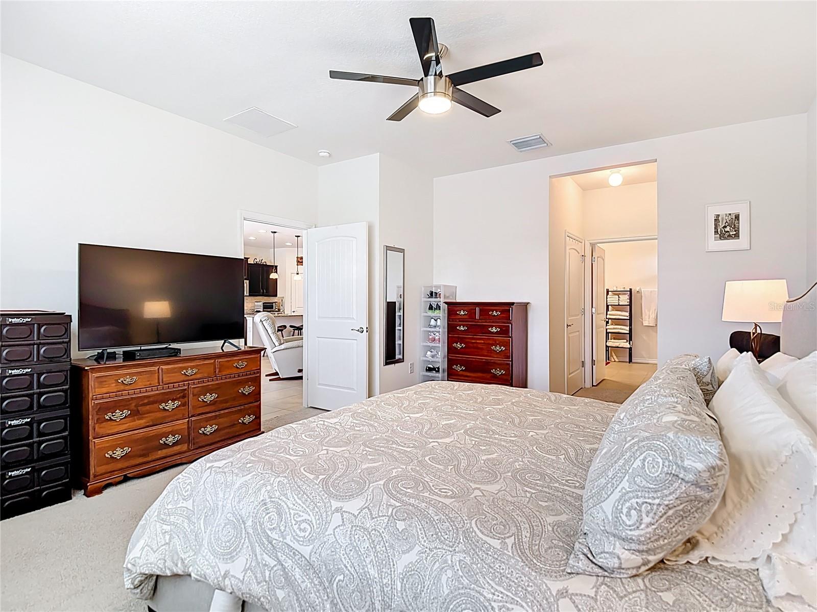 Listing photo id 29 for 31542 Tansy Bend