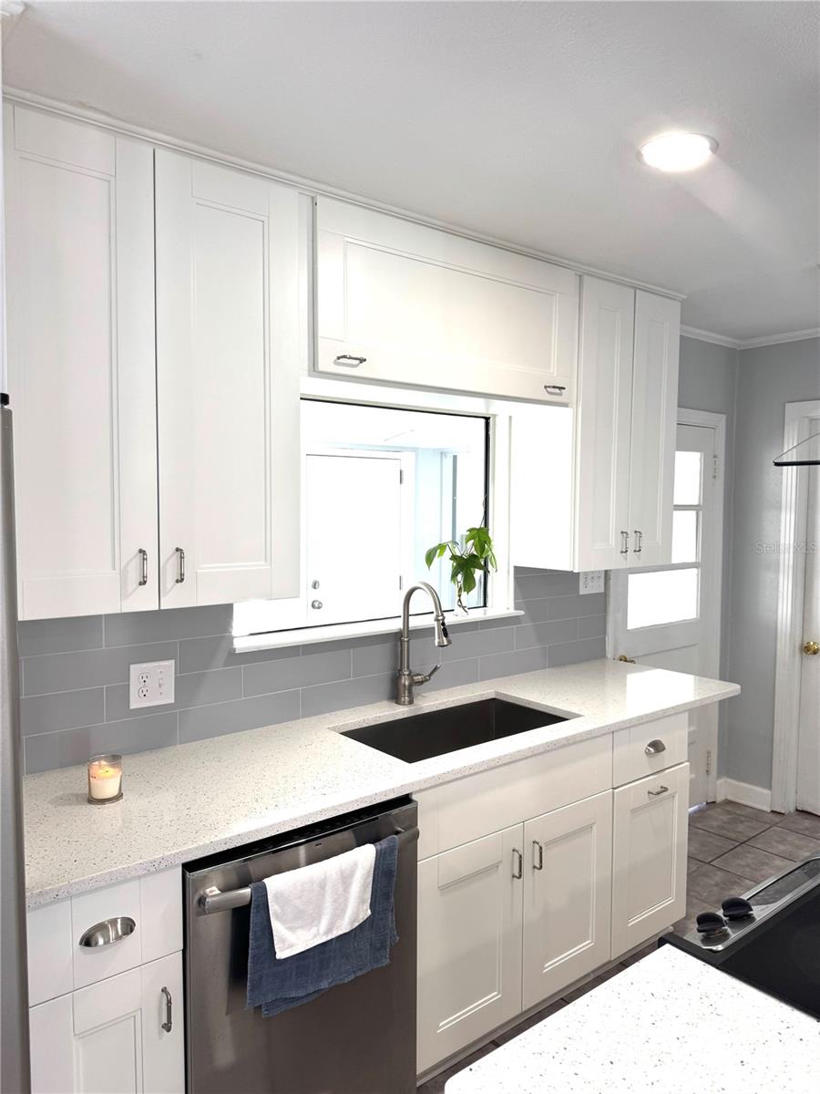Image 7 of 25 For 5829 12th Street