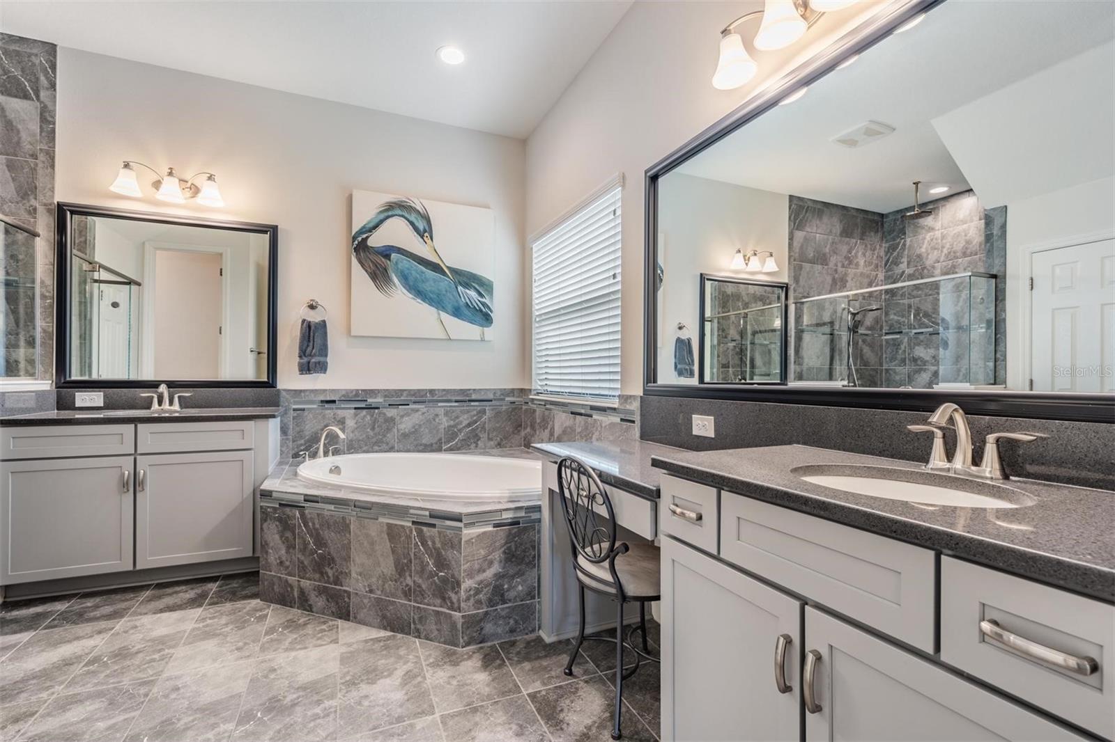 Image 17 of 47 For 6695 Sunset Vista Way