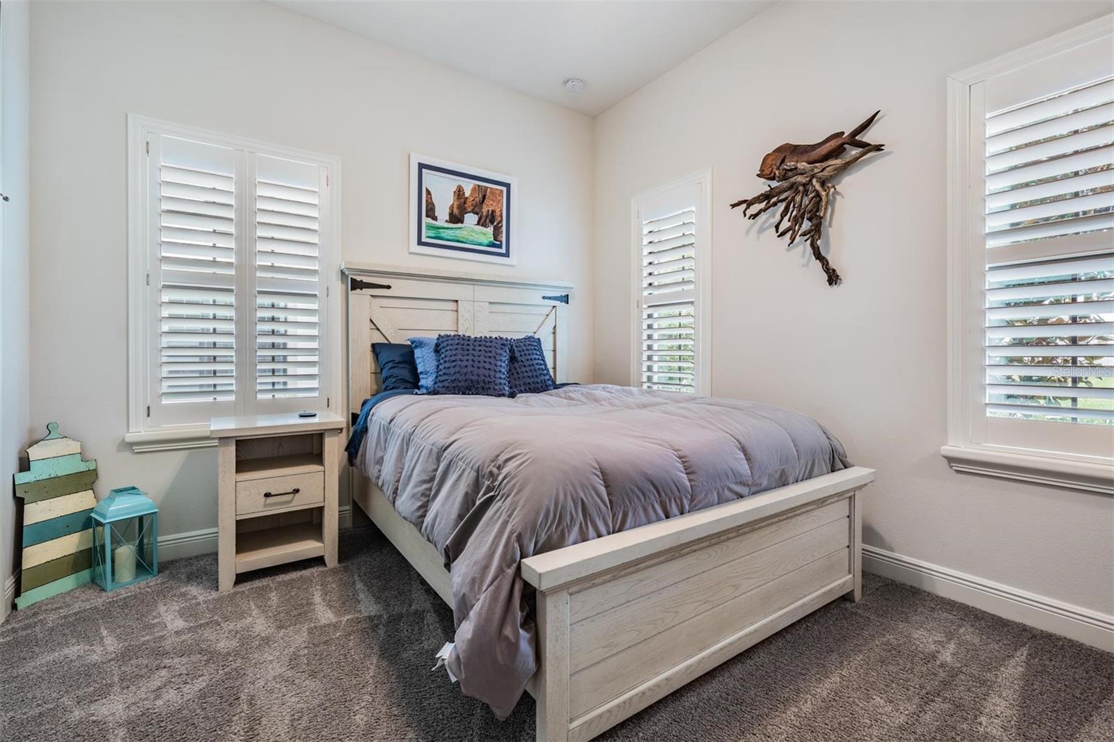 Image 20 of 47 For 6695 Sunset Vista Way