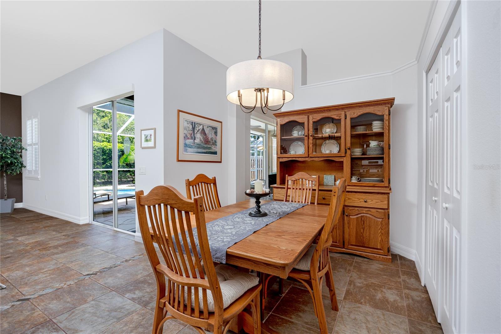 Image 14 of 54 For 12524 Leatherleaf Drive