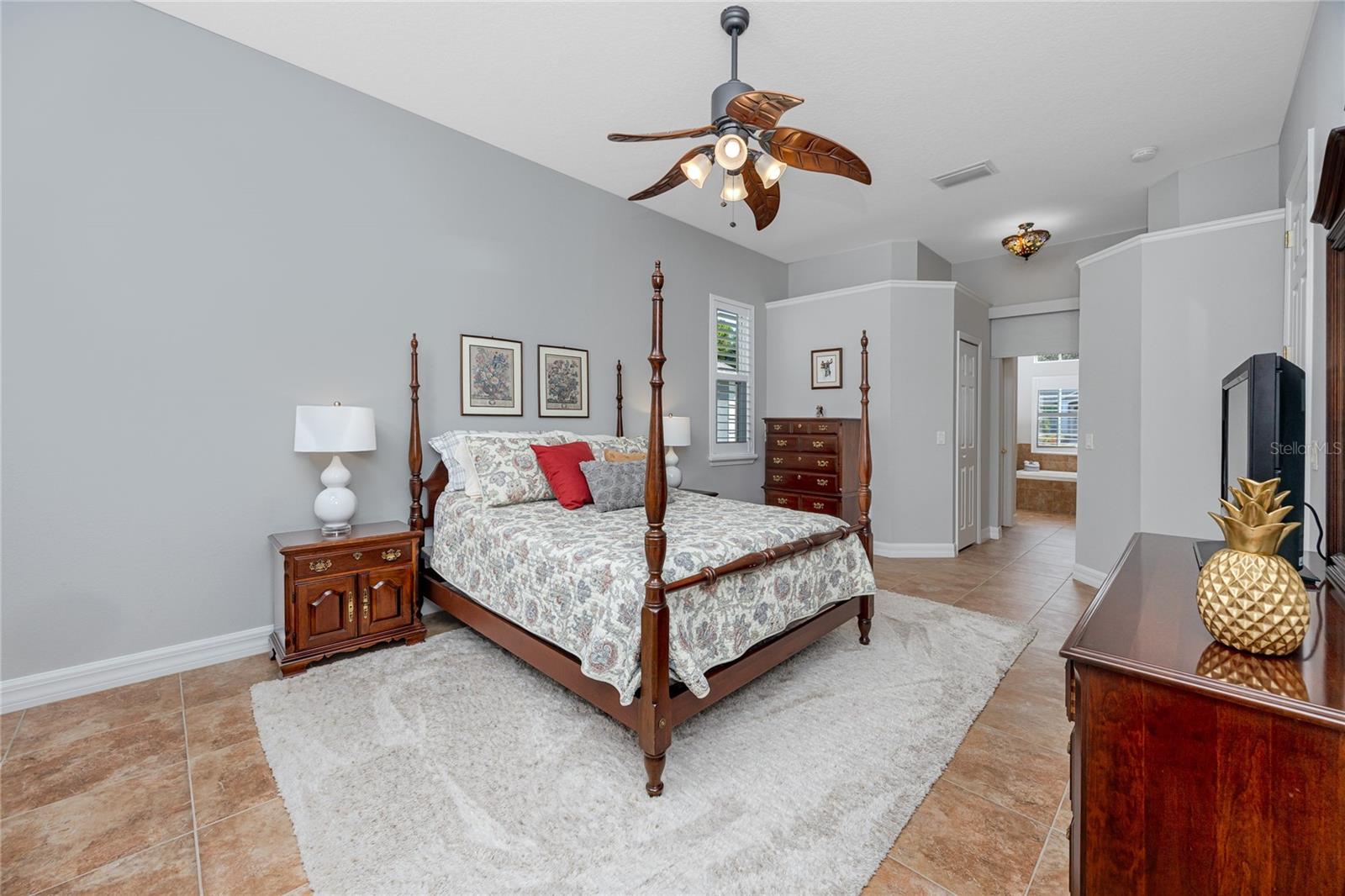 Image 20 of 54 For 12524 Leatherleaf Drive
